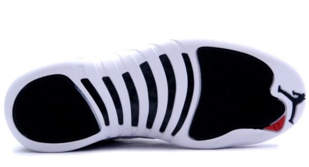 Air Jordan Retro XII (12) Playoffs