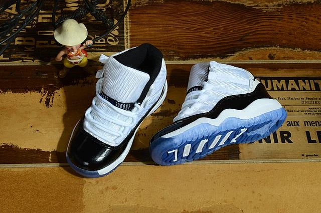Air Jordan XI (11) Kids-16