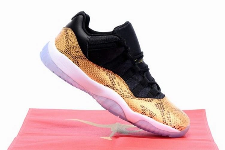 Air Jordan XI (11) Retro-116