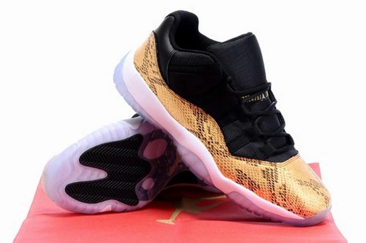 Air Jordan XI (11) Retro-116