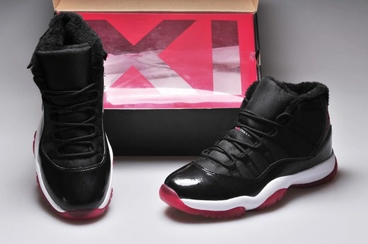 Air Jordan XI (11) Retro fur Bred Black White
