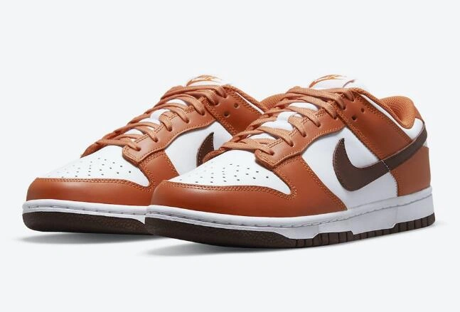 Dunk Low WMNS Bronze Eclipse