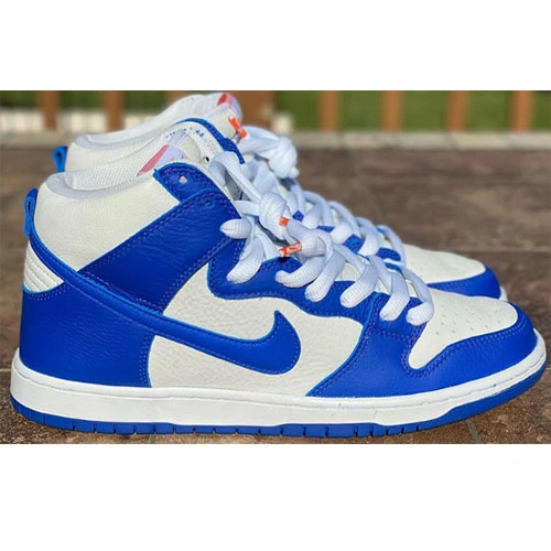 Dunk SB Hi ISO Kentucky Blue