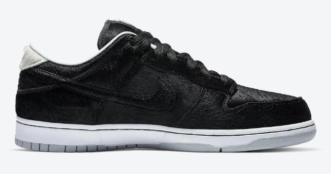 MEDICOM TOY x Nike SB Dunk Low Elite BE@RBRICK