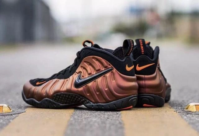 Nike Air Foamposite Pro Hyper Crimson