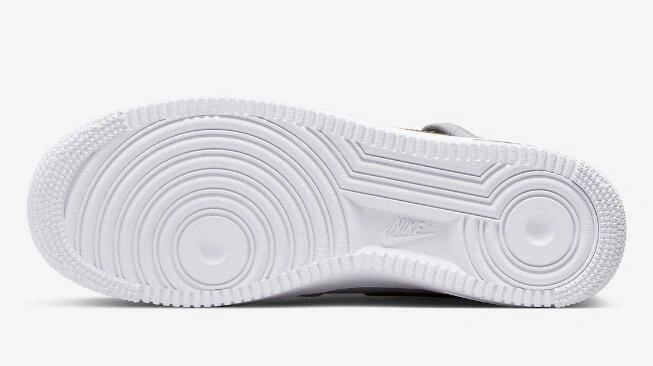 Nike Air Force 1 Mid Athletic Club