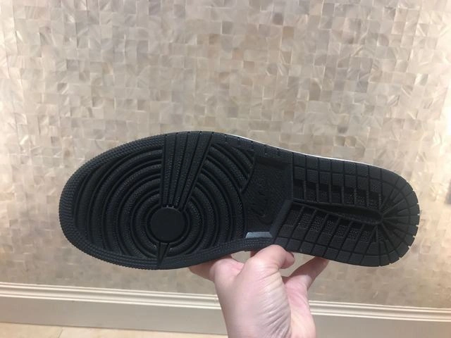 Affordable Nike Air Jordan 1 Black Yellow-01