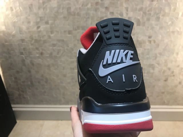 Nike Air Jordan 4 Bred-01