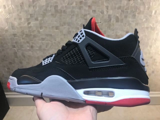 Nike Air Jordan 4 Bred-01