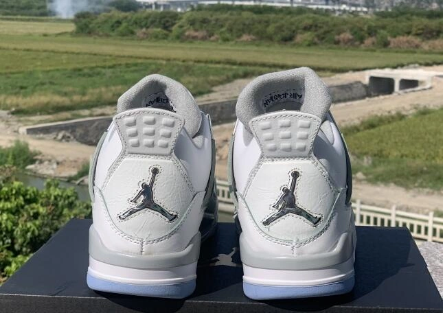 Nike Air Jordan 4 New-1