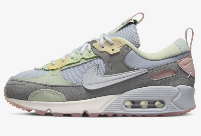 Nike Air Max 90 Futura