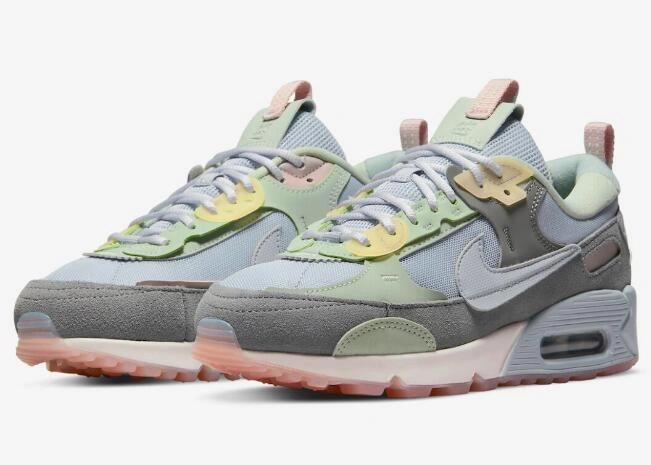 Nike Air Max 90 Futura