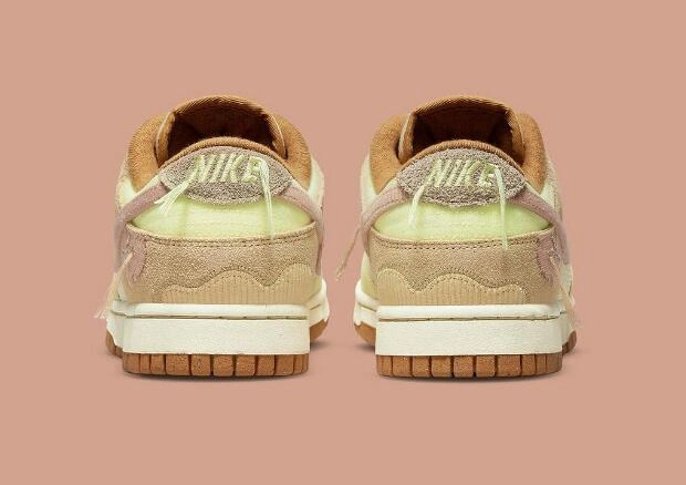 Nike Dunk Low Corduroy
