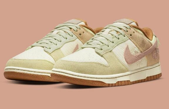 Nike Dunk Low Corduroy