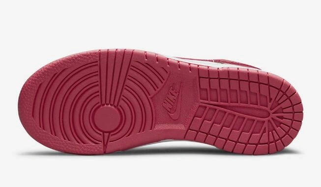 Nike Dunk Low Gypsy Rose