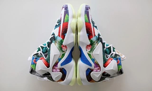 Nike Lebron 13-12