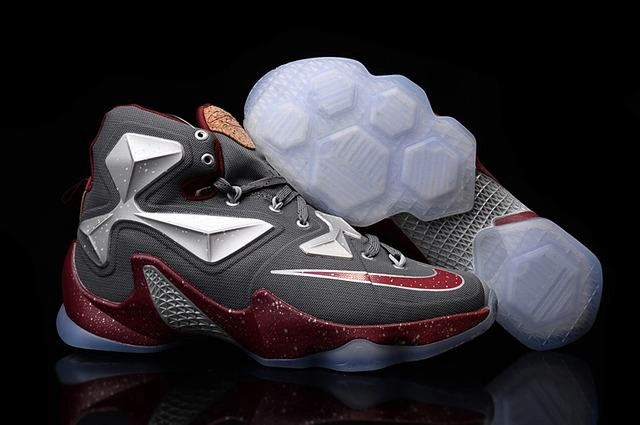 Nike Lebron 13-18