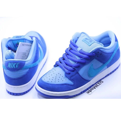 Nike SB Dunk Low Blue Raspberry