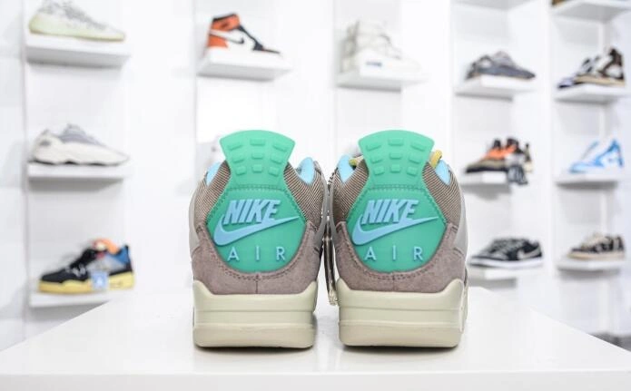 Union LA X Air Jordan 4 Retro Taupe Haze