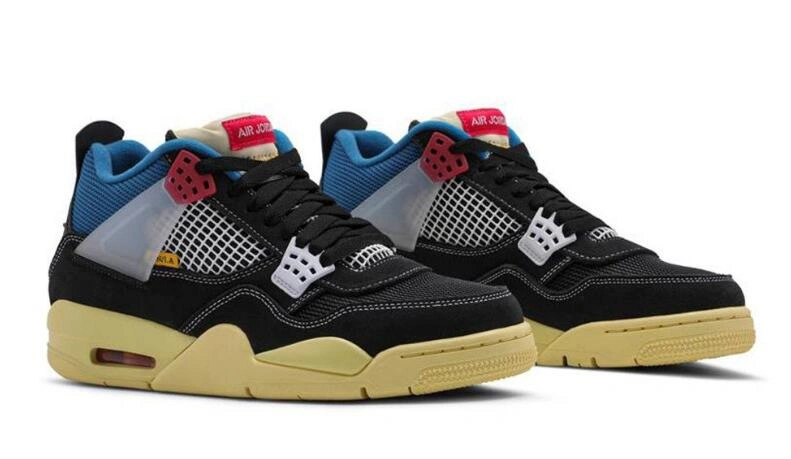 Union x Air Jordan 4 Retro Off Noir-1