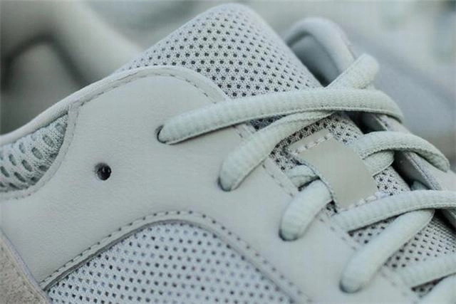 YEEZY BOOST 700 SALT