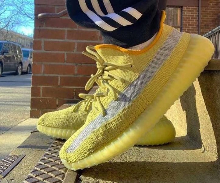 Yeezy Boost 350 V2-47