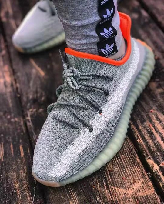 Yeezy Boost 350 V2-51