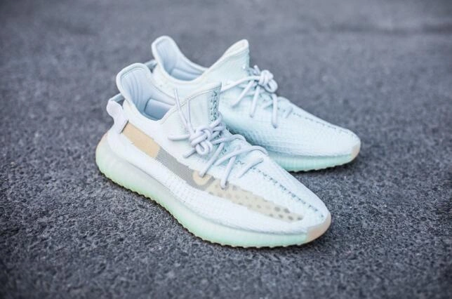 Cheap Yeezy Boost 350 V2 Hyperspace
