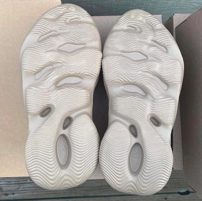 Yeezy Foam Runner Mist