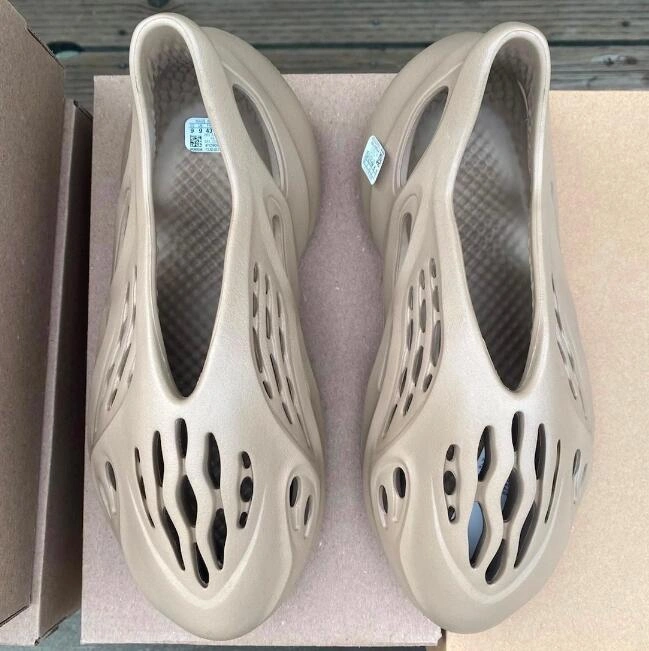 Yeezy Foam Runner Mist