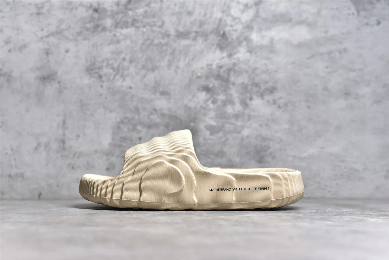 AD Originals Adilette 22 Beige Slides – Adidas Replica Shoes & Rep Sneakers SmoothTexture 470