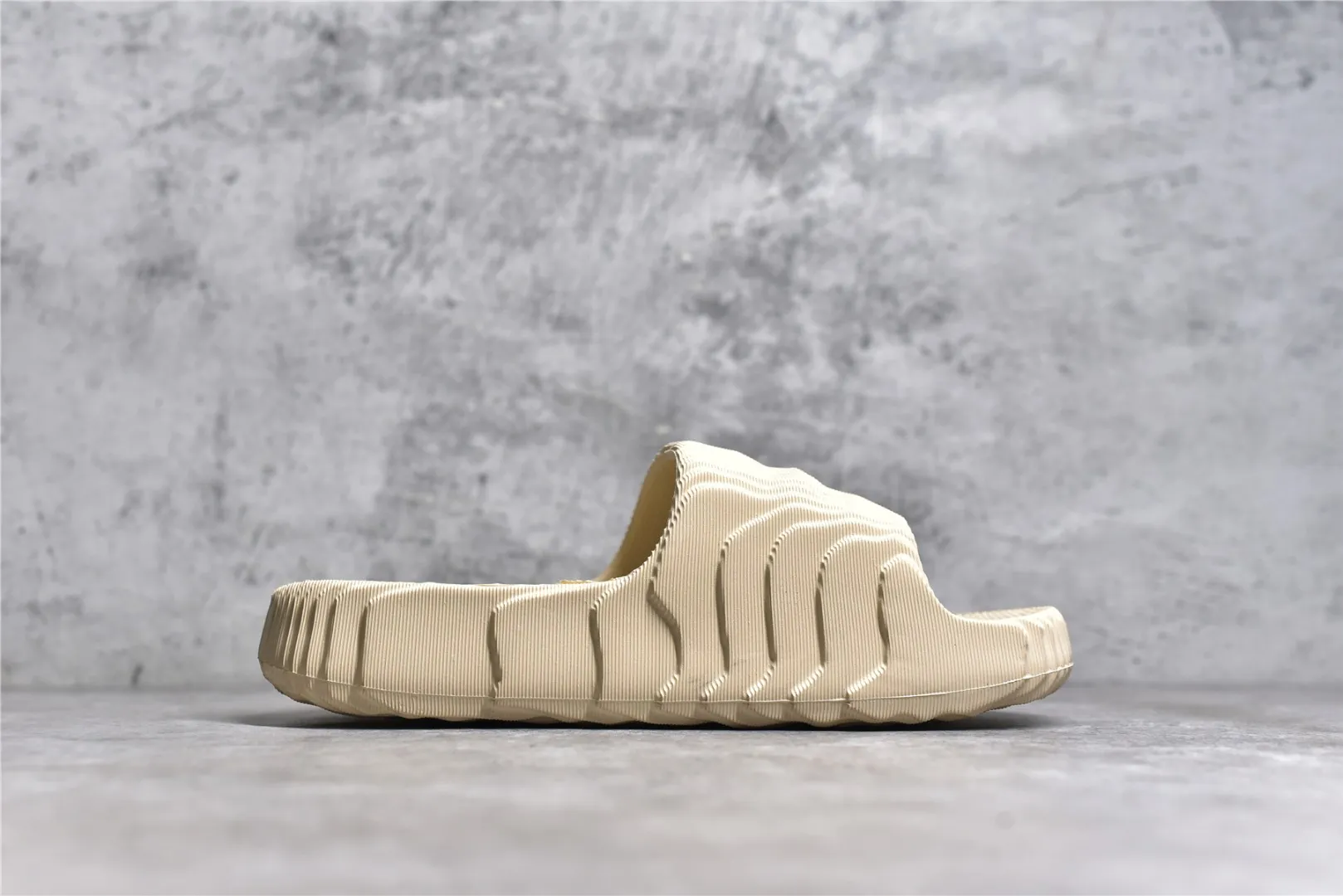 AD Originals Adilette 22 Beige Slides – Adidas Replica Shoes & Rep Sneakers SmoothTexture 470