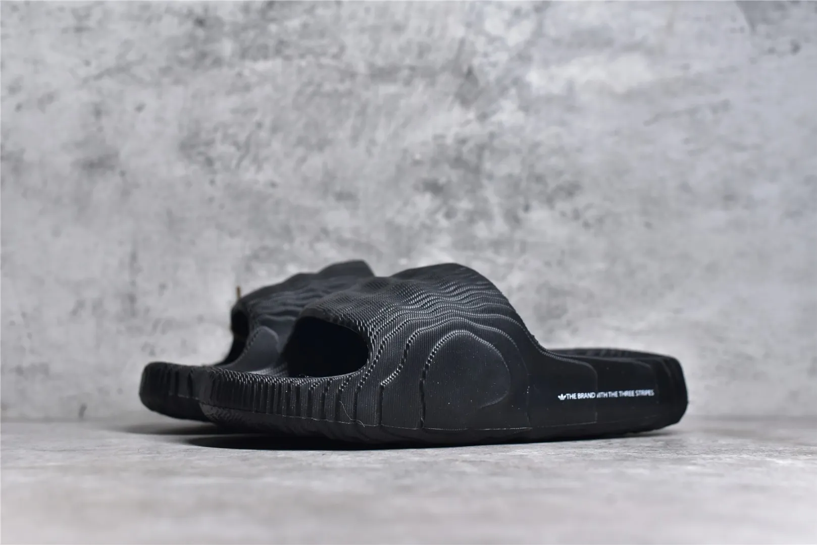 AD Originals Adilette 22 Black Slides – Adidas Replica Shoes & Rep Sneakers Contemporary 469