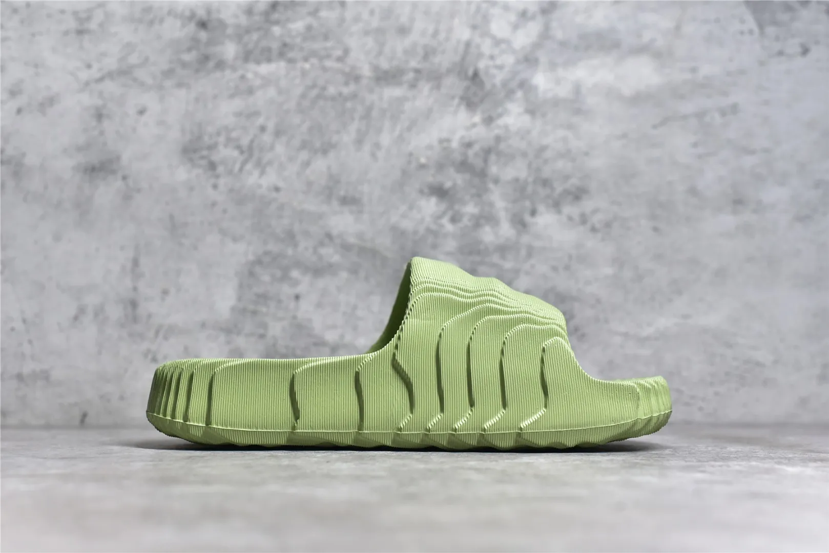 AD Originals Adilette 22 Green Slides – Adidas Replica Sneakers and Rep Shoes Seasonal 471