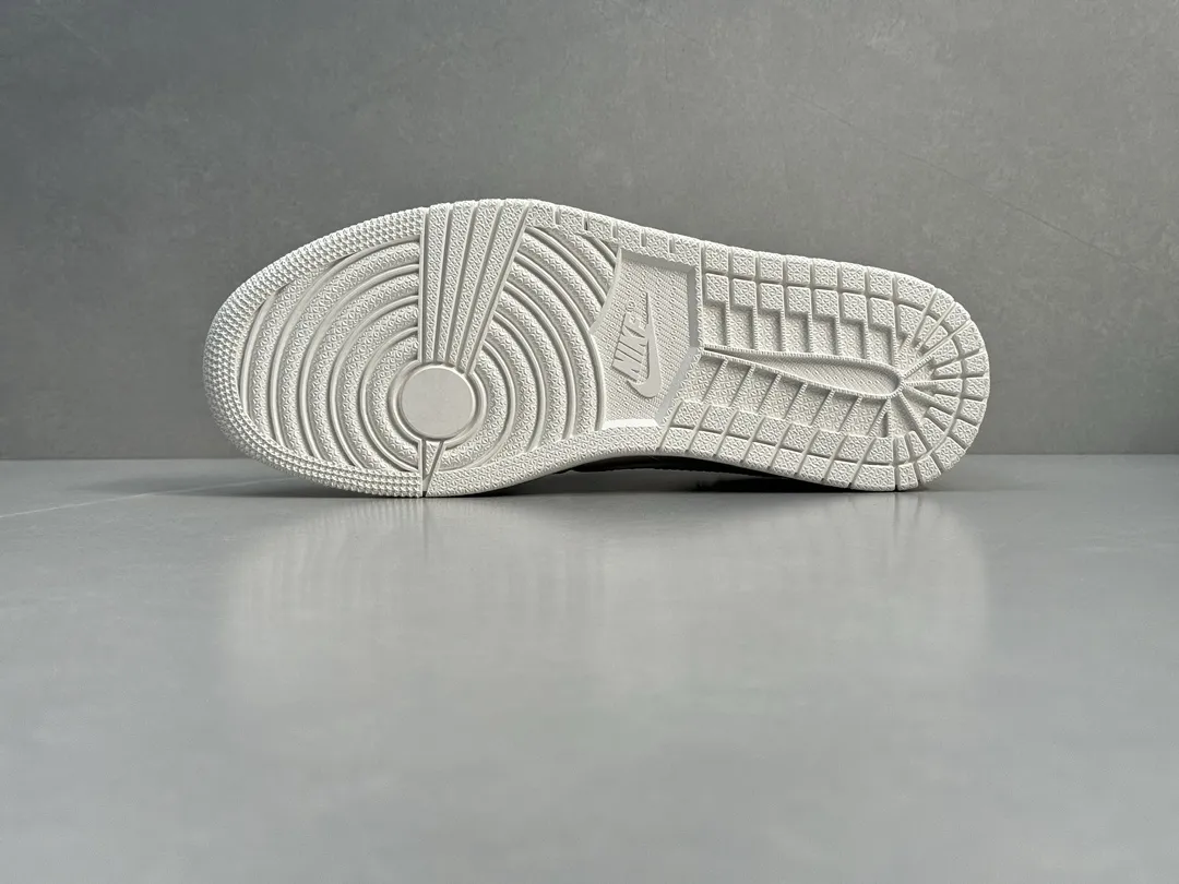 Classic AJ1 x Reverse Dunk Low Top Sneakers – Pure White, Top Rep Shoes, Best Replica Sneakers,  Version, Sizes 36-47 (Including Half Sizes 1341