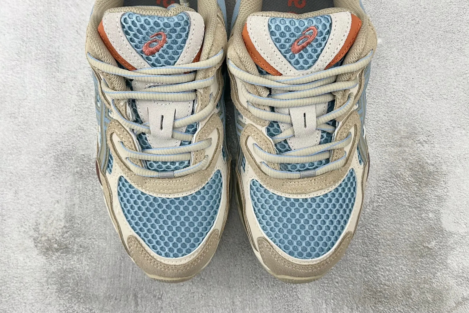 ZeroBulk ASICS GEL-NYC Beige Blue Replica Sneakers – High Quality ASICS Running Replicas 683