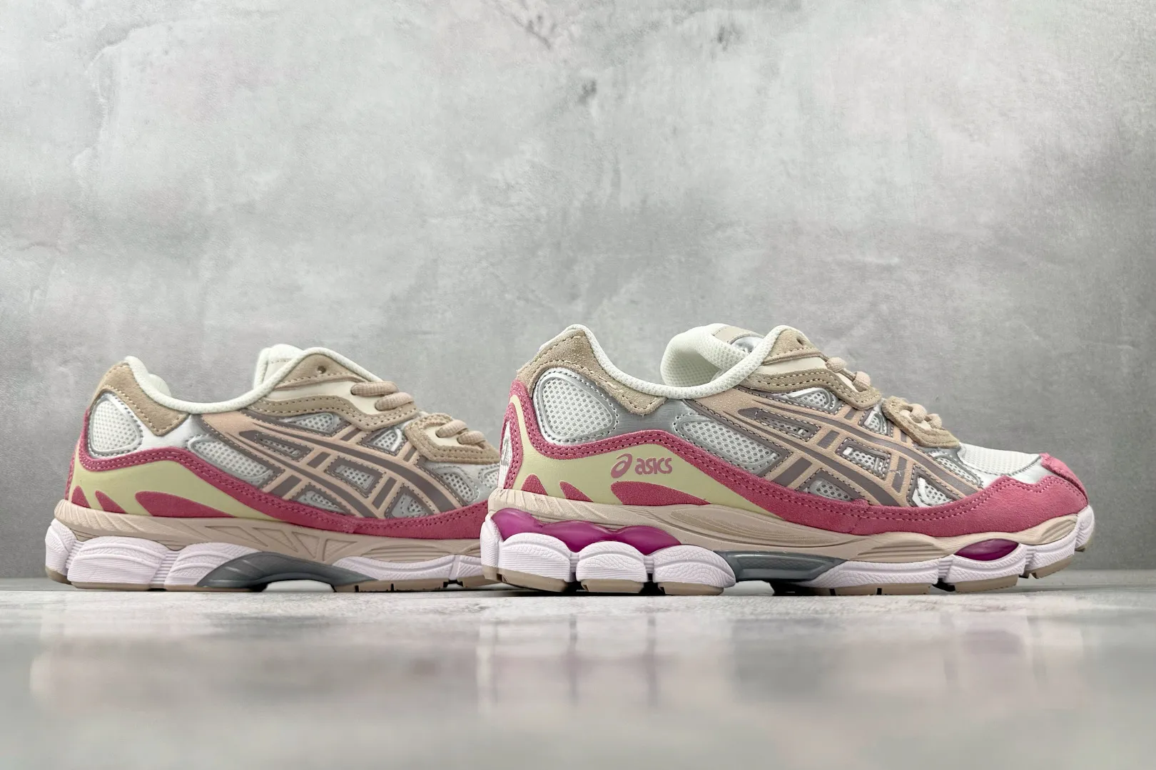 ASICS GEL-NYC Beige Pink High Quality Replica Sneakers – 1:1 ASICS Edition FreshLook 689