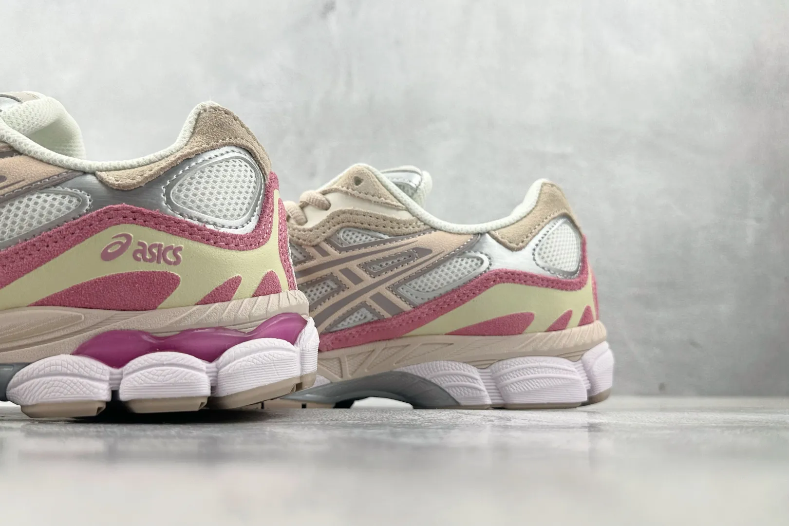 ASICS GEL-NYC Beige Pink High Quality Replica Sneakers – 1:1 ASICS Edition FreshLook 689