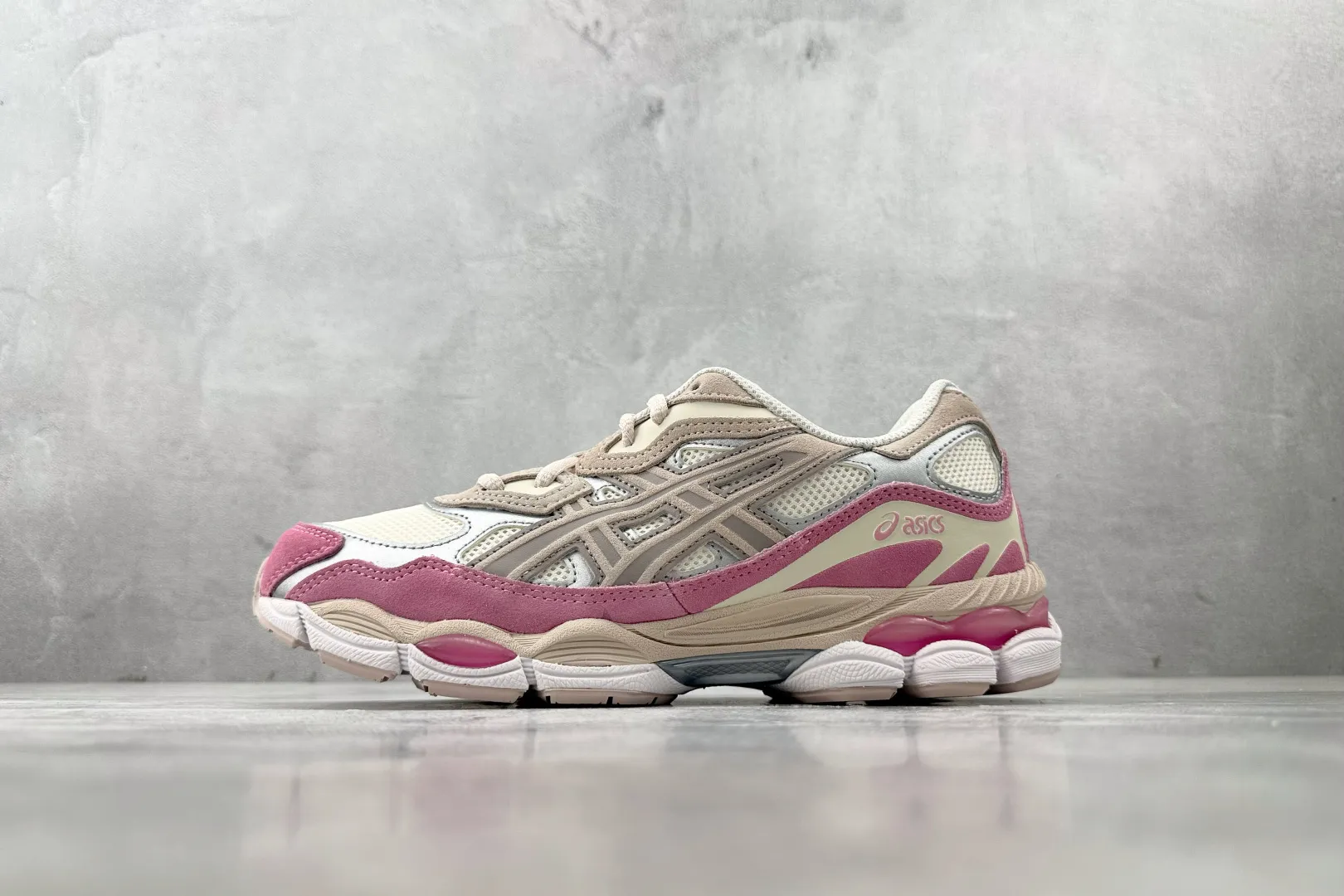 HighPerformance ASICS GEL-NYC Beige Pink Replica Sneakers – High Quality Rep Shoes 674