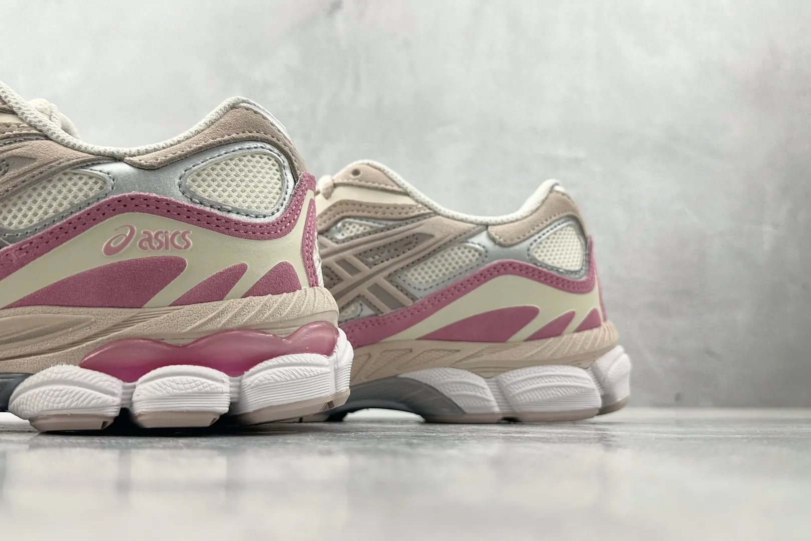 HighPerformance ASICS GEL-NYC Beige Pink Replica Sneakers – High Quality Rep Shoes 674