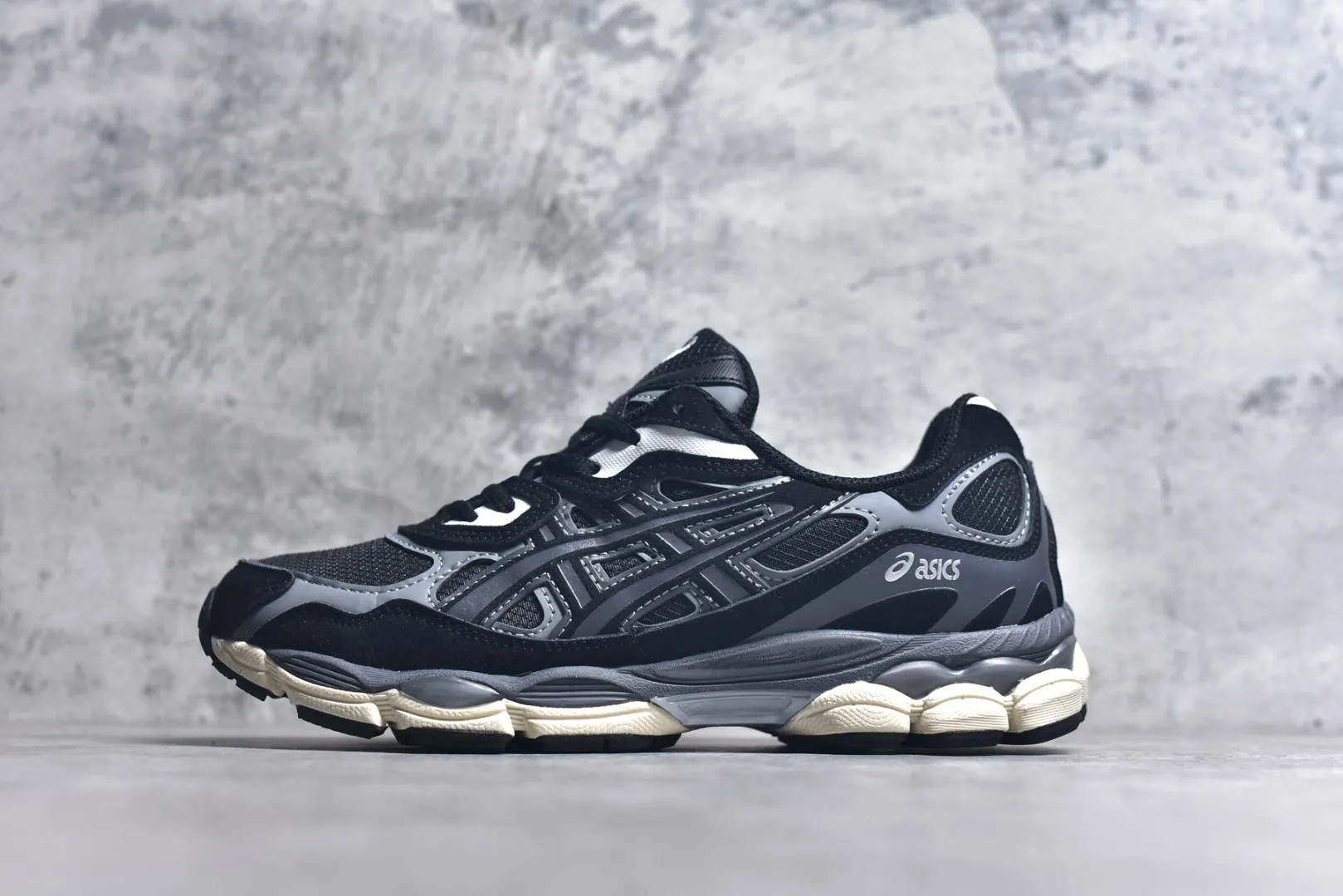 Compact ASICS GEL-NYC Black Low Top Replica Sneakers with High Quality Rep Shoes 643