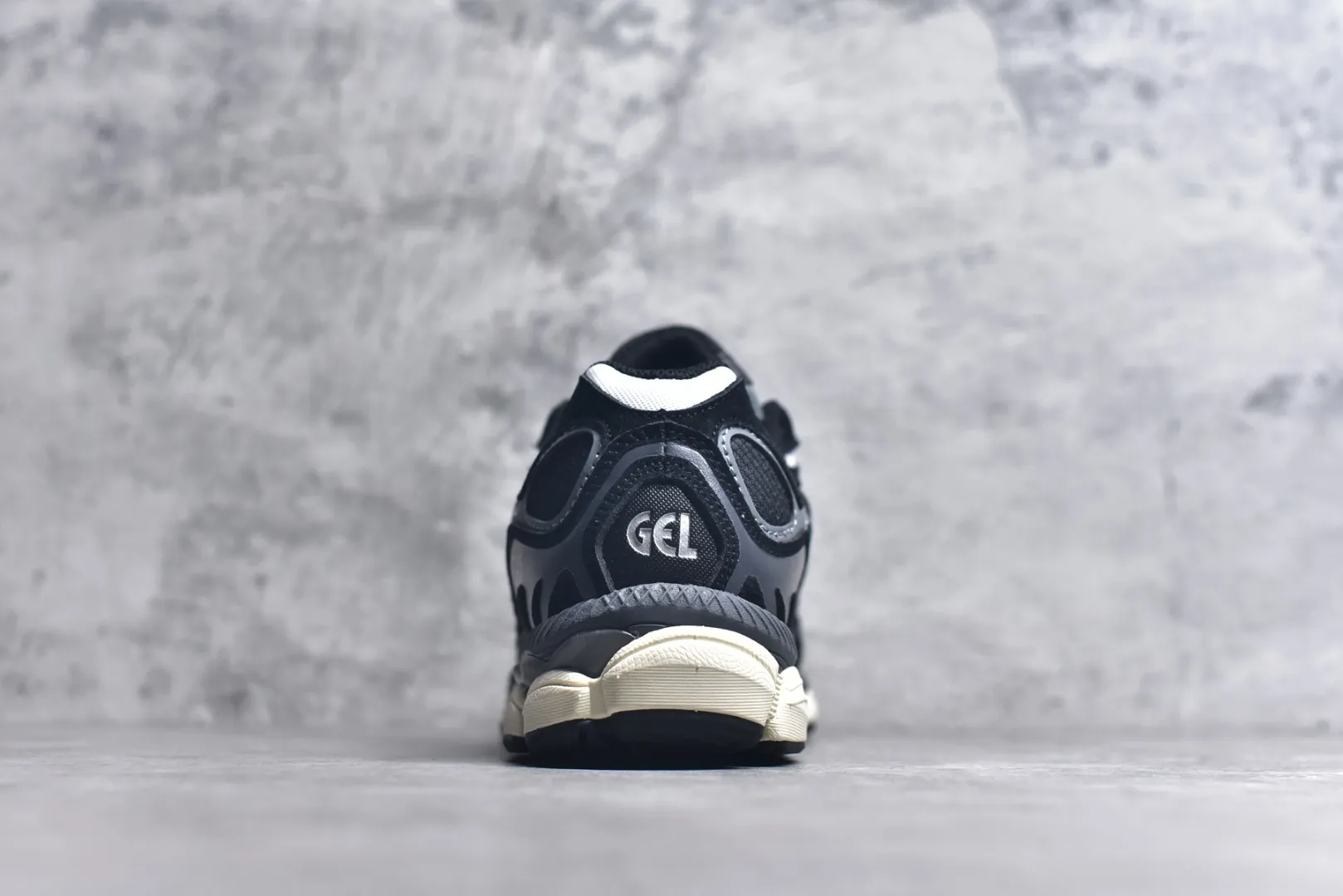 Compact ASICS GEL-NYC Black Low Top Replica Sneakers with High Quality Rep Shoes 643