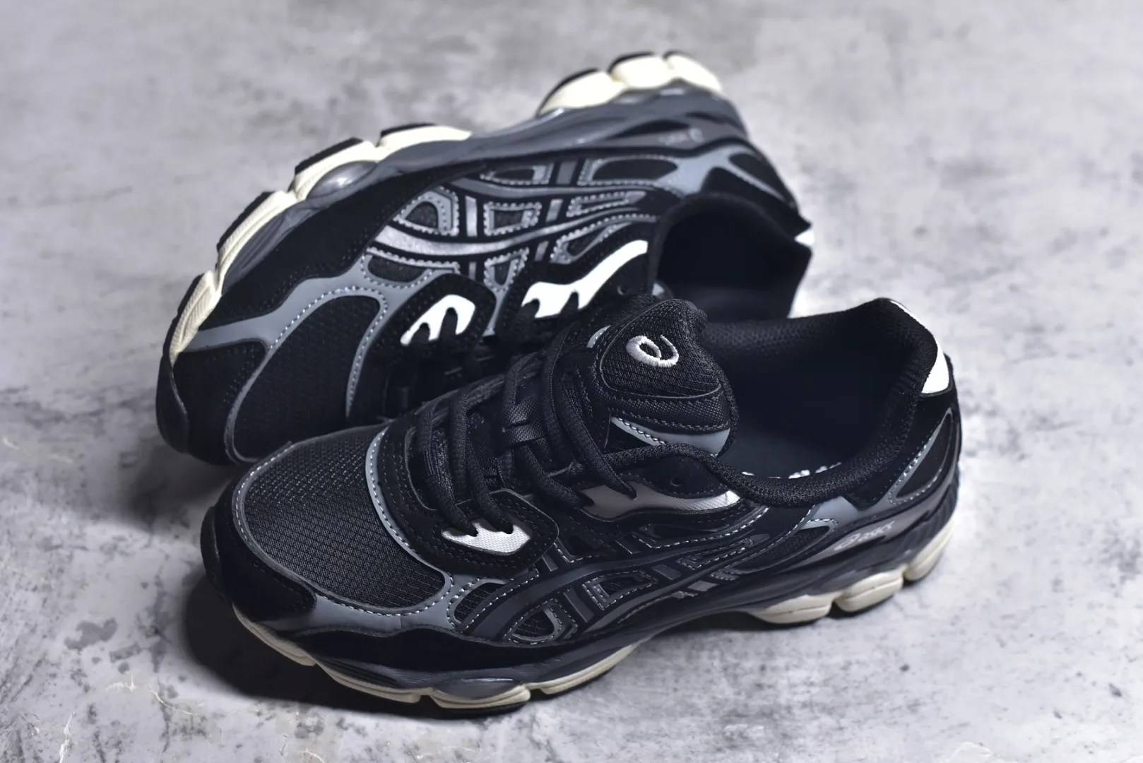 Compact ASICS GEL-NYC Black Low Top Replica Sneakers with High Quality Rep Shoes 643