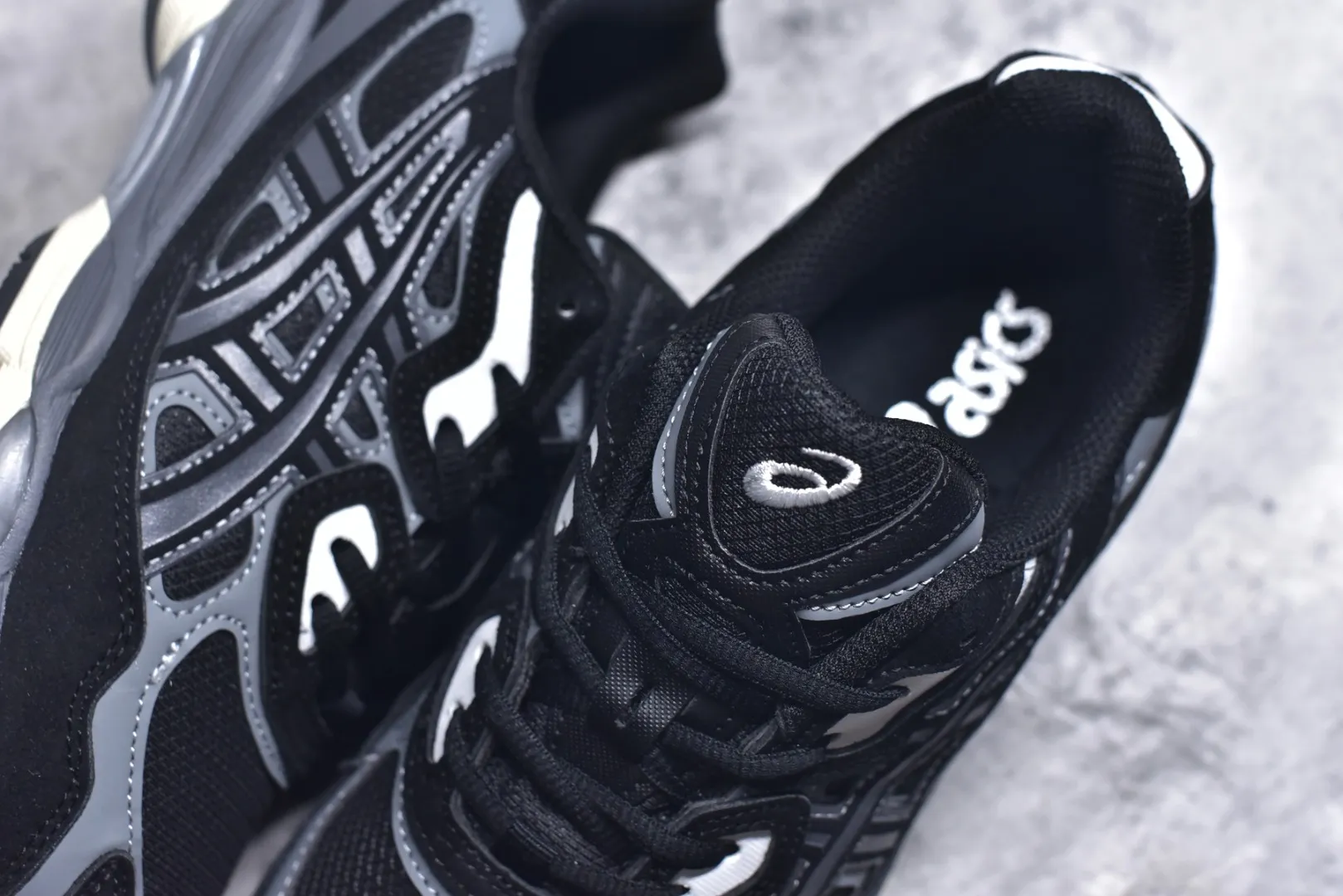 Compact ASICS GEL-NYC Black Low Top Replica Sneakers with High Quality Rep Shoes 643