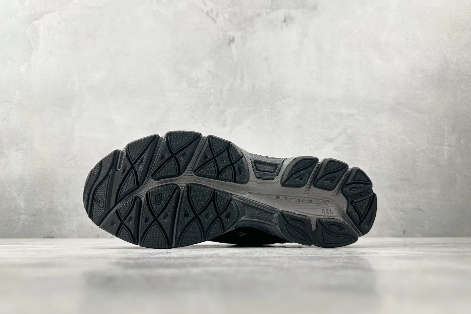 Sophisticated ASICS GEL-NYC Black Running Shoes – High Quality Replica ASICS & 1:1 ASICS Sneakers with  Rep Shoes 671