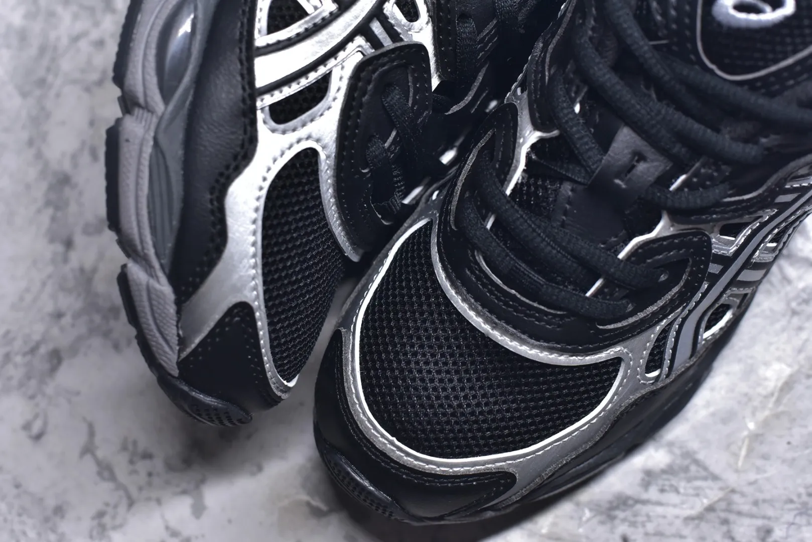 Thermal ASICS GEL-NYC Black Silver Replica Sneakers – High Quality Rep Shoes 651