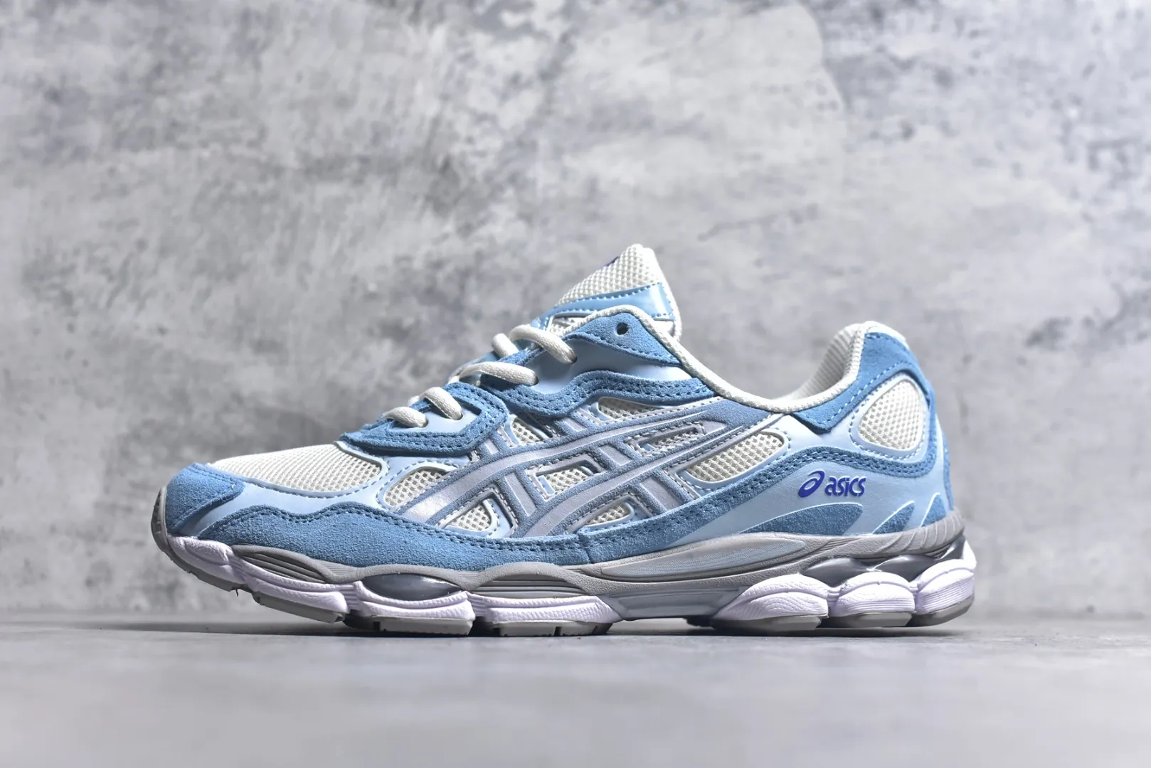 Resilient ASICS GEL-NYC Blue Low Top Replica Sneakers with High Quality 661