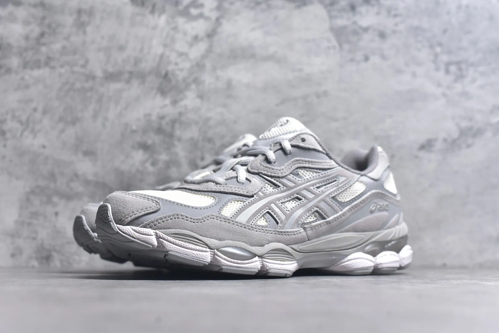 ASICS GEL-NYC Cloud Grey Replica Sneakers – High Quality Rep Shoes & 1:1 ASICS Sneakers Youthful 667