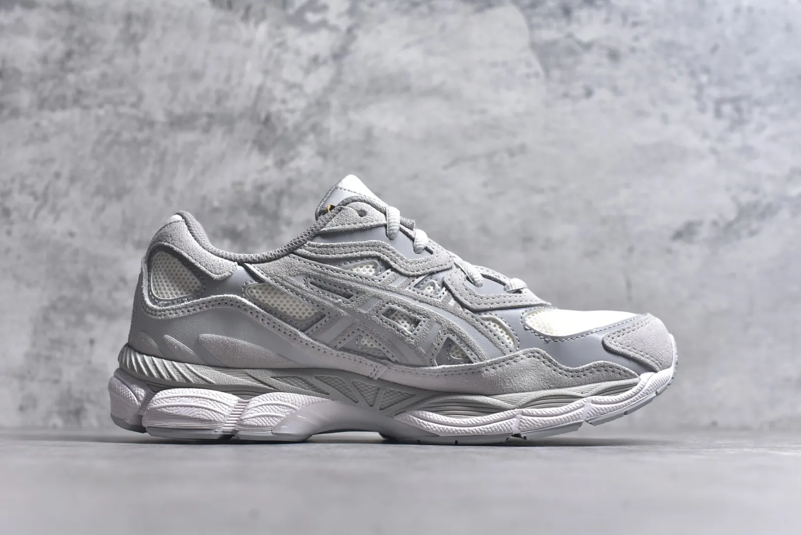 ASICS GEL-NYC Cloud Grey Replica Sneakers – High Quality Rep Shoes & 1:1 ASICS Sneakers Youthful 667