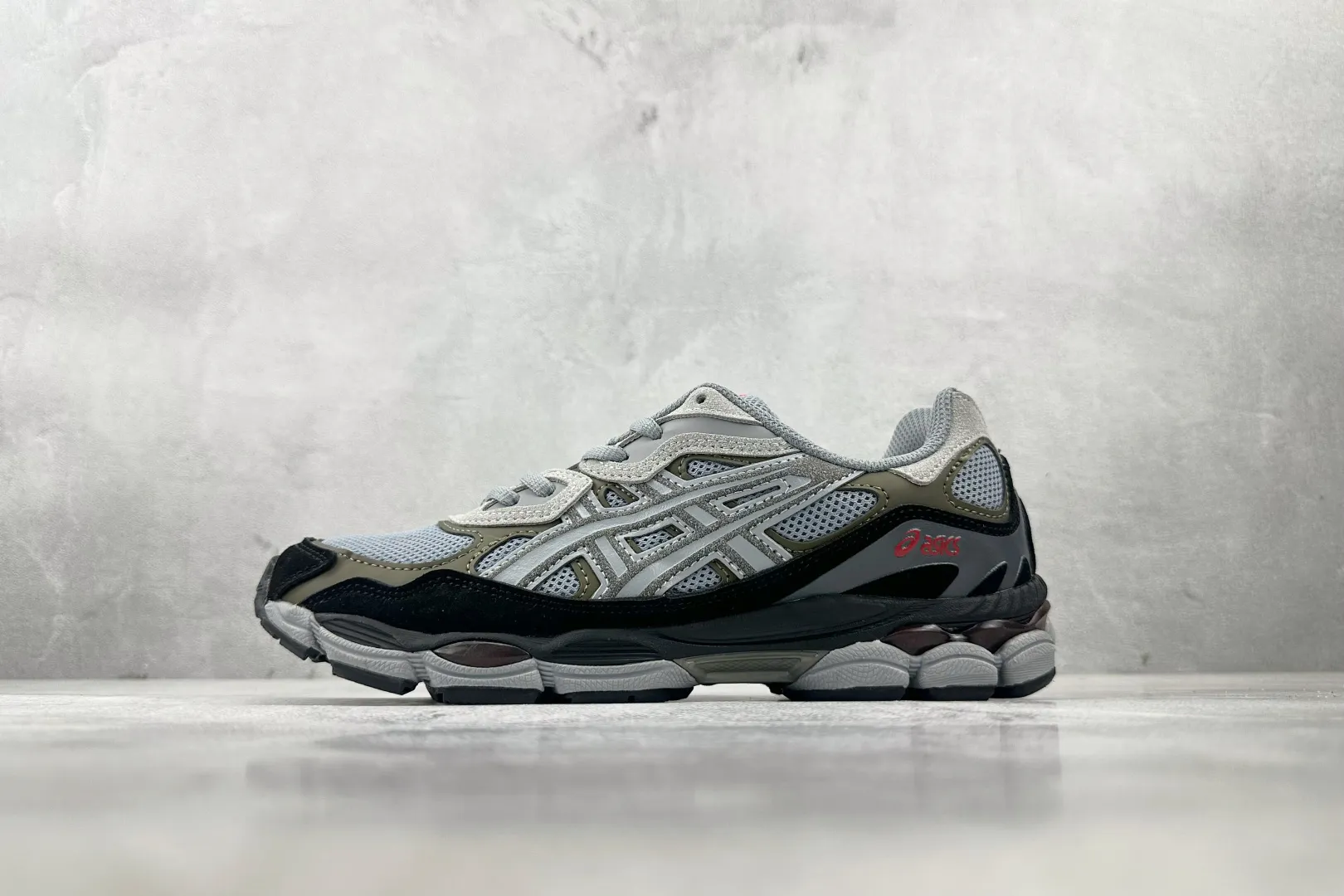 ASICS GEL-NYC Grey Black Replica Sneakers – High Quality ASICS Running Replicas Supportive 684